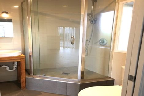 Photo of property in 13 Schnapper Rock Road, Greenhithe, Auckland, 0632