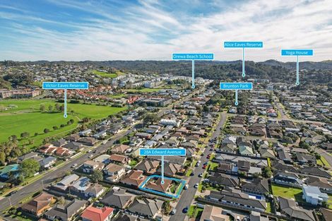 Photo of property in 28a Edward Avenue, Orewa, 0931