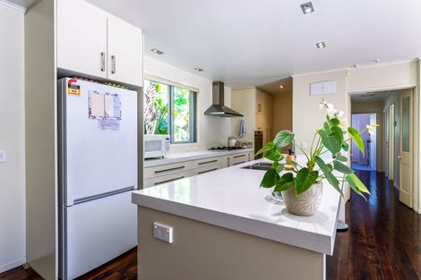 Photo of property in 4 Berne Place, Birkenhead, Auckland, 0626