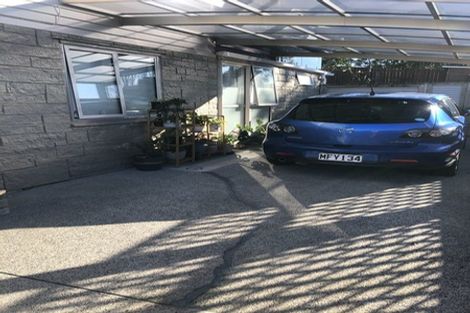 Photo of property in 12 Camelot Place, Glenfield, Auckland, 0629