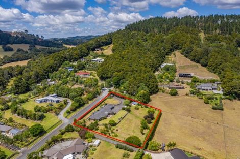 Photo of property in 16 Glen Bruce Place, Ngararatunua, Whangarei, 0176