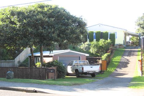 Photo of property in 42 Clunie Avenue, Raumati South, Paraparaumu, 5032