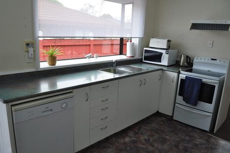 Photo of property in 57 Kowhai Avenue, Ebdentown, Upper Hutt, 5018