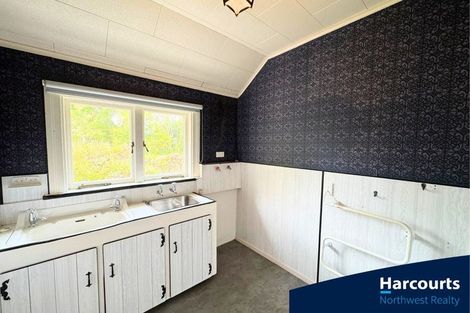 Photo of property in 86 Tawa Road, Kumeu, 0891