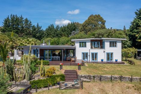 Photo of property in 105 Waterfall Road, Paraparaumu, 5032