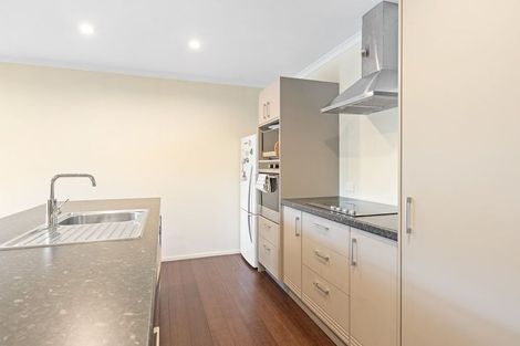 Photo of property in 6 Caffreys Avenue, Massey, Auckland, 0614