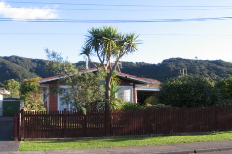Photo of property in 47 Karamu Crescent, Wainuiomata, Lower Hutt, 5014