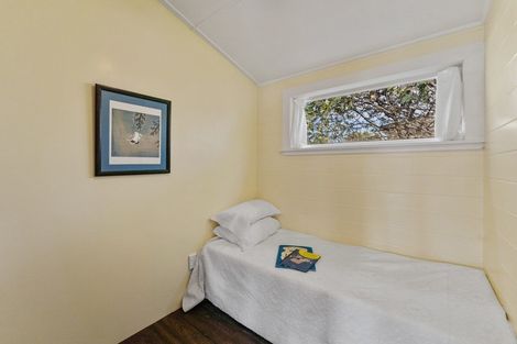 Photo of property in 6 Kapiti Lane, Otaki Beach, Otaki, 5512