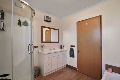 Photo of property in 10 Nixon Street, Tinwald, Ashburton, 7700