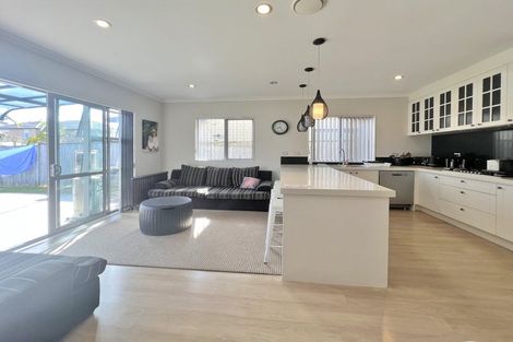 Photo of property in 13 Beltany Drive, Flat Bush, Auckland, 2019