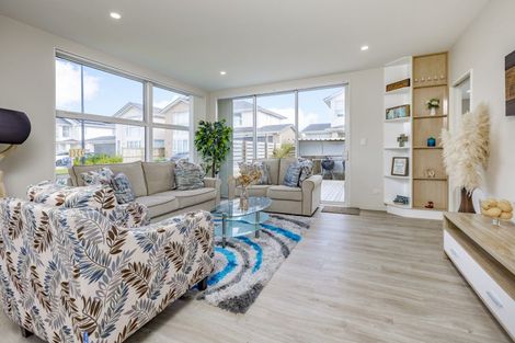 Photo of property in 67 Sapwood Crescent, Takanini, 2110