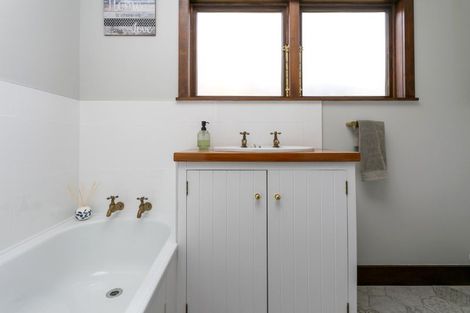 Photo of property in 61 Chesham Avenue, Waipahihi, Taupo, 3330