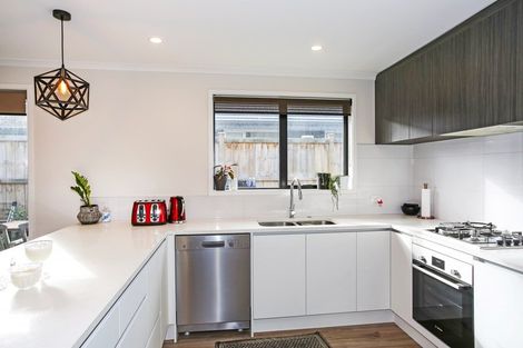 Photo of property in 15 Lusitano Drive, Karaka, Papakura, 2113