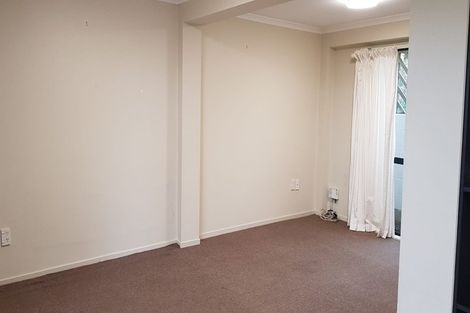 Photo of property in 348 East Coast Road, Sunnynook, Auckland, 0632