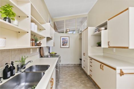 Photo of property in 11 Strathmore Avenue, Strathmore Park, Wellington, 6022