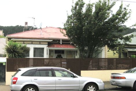 Photo of property in 295 Mansfield Street, Newtown, Wellington, 6021