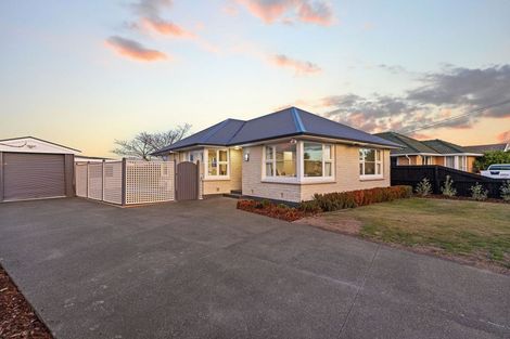 Photo of property in 15 Vivian Street, Burwood, Christchurch, 8083
