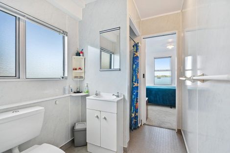 Photo of property in 6 Waikaraka Beach Road, Tamaterau, Whangarei, 0174