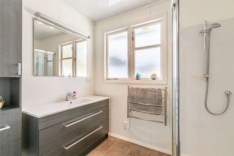 Photo of property in 162 Aokautere Drive, Fitzherbert, Palmerston North, 4410