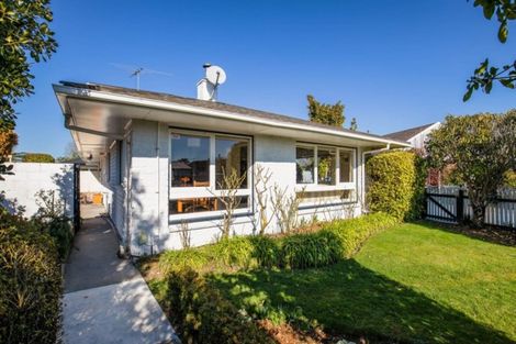 Photo of property in 1/19 Raxworthy Street, Ilam, Christchurch, 8041