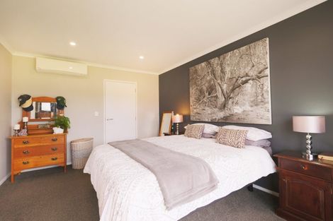 Photo of property in 3 Korokia Way, Richmond Heights, Taupo, 3330