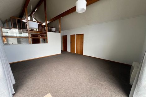 Photo of property in 24 Woodfield Avenue, Roslyn, Palmerston North, 4414