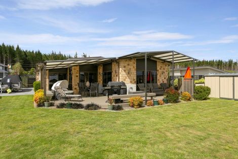 Photo of property in 122 Parekaawa Drive, Motuoapa, Turangi, 3382
