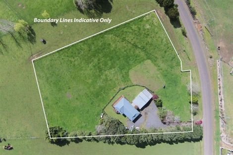 Photo of property in 14 Brewster Road, Pukekawa, Tuakau, 2696