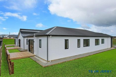 Photo of property in 25 Huringa Road, Karaka, Papakura, 2113