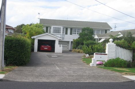 Photo of property in 1/5 Waterloo Road, Milford, Auckland, 0620
