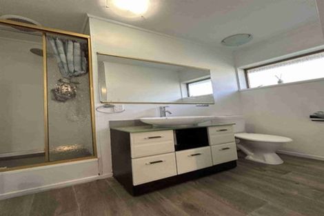 Photo of property in 116 Glenmore Road, Sunnyhills, Auckland, 2010