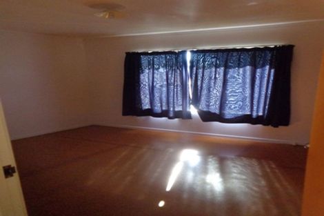 Photo of property in 42 Lilburn Crescent, Massey, Auckland, 0614