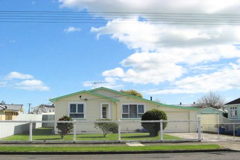 Photo of property in 143 Bartholomew Road, Levin, 5510