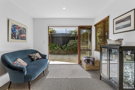 Photo of property in 34 Oakford Close, Riccarton, Christchurch, 8011