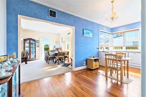 Photo of property in 11 Darlington Street, Ngatea, 3503