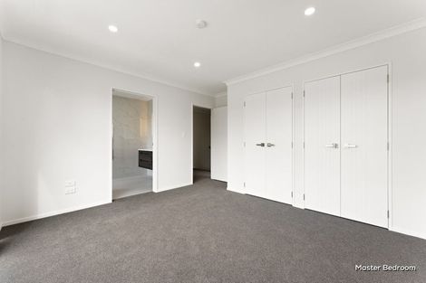 Photo of property in 13a Lipton Grove, Opaheke, Papakura, 2113