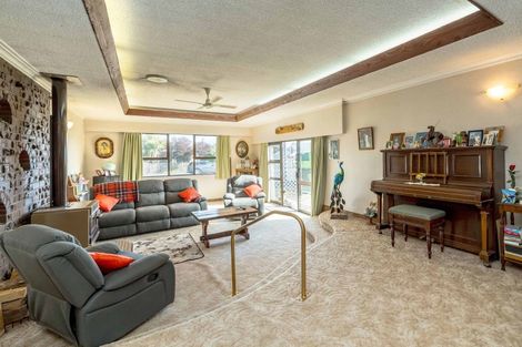 Photo of property in 42 Rhodes Street, Carterton, 5713