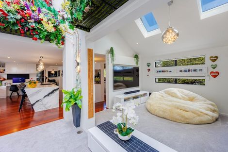 Photo of property in 3 Holyoake Place, Chatswood, Auckland, 0626