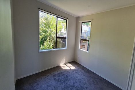 Photo of property in 11 Topliss Drive, Northcross, Auckland, 0632