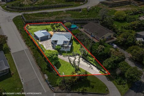 Photo of property in 81 Rangeview Road, Sunnyvale, Auckland, 0612
