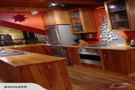 Photo of property in 57 Hawkhurst Road, Lyttelton, 8082