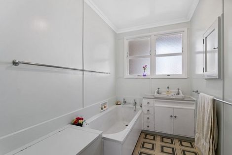 Photo of property in 1277 South Road, Manaia, Hawera, 4678