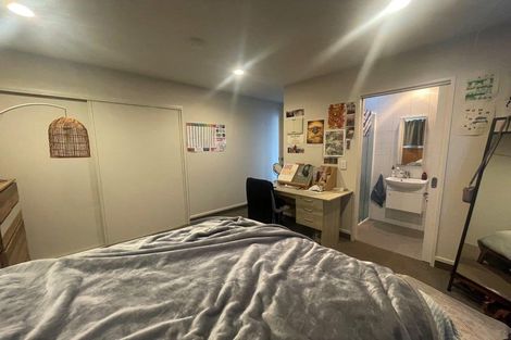 Photo of property in 27c Newnham Terrace, Upper Riccarton, Christchurch, 8041