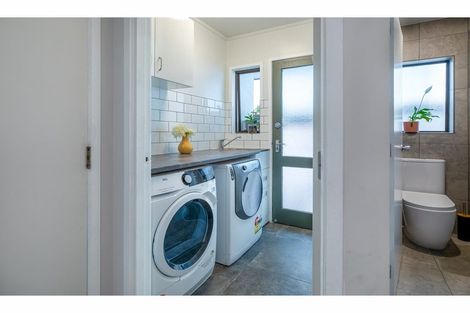 Photo of property in 1/16 Edwin Freeman Place, Ranui, Auckland, 0612