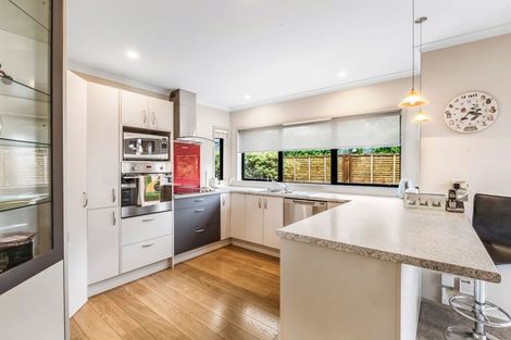 Photo of property in Caversham Park, 2/18 Caversham Road, Westmere, Whanganui, 4501