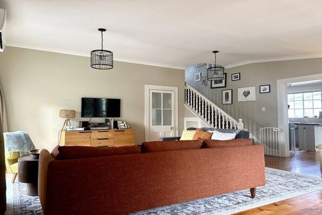 Photo of property in 269 High Street North, Carterton, 5713