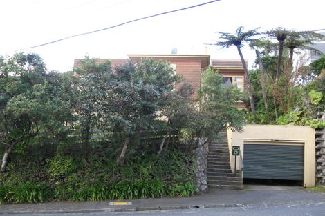 Photo of property in 27 David Crescent, Karori, Wellington, 6012