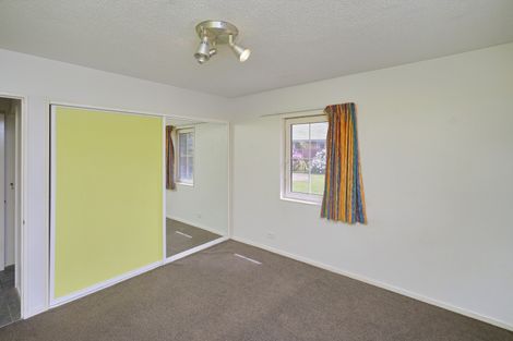 Photo of property in 35 Beauford Place, Parklands, Christchurch, 8083