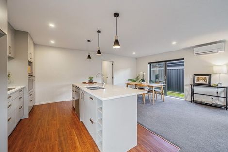 Photo of property in 7 Thornbury Lane, Timberlea, Upper Hutt, 5018