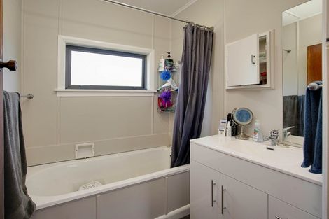 Photo of property in 32 Bledisloe Avenue, Stoke, Nelson, 7011